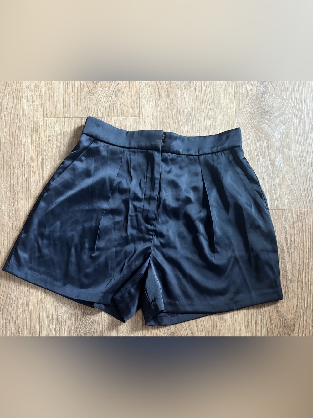 Abercrombie & Fitch navy dressy Satiny High Waist Pleated Shorts